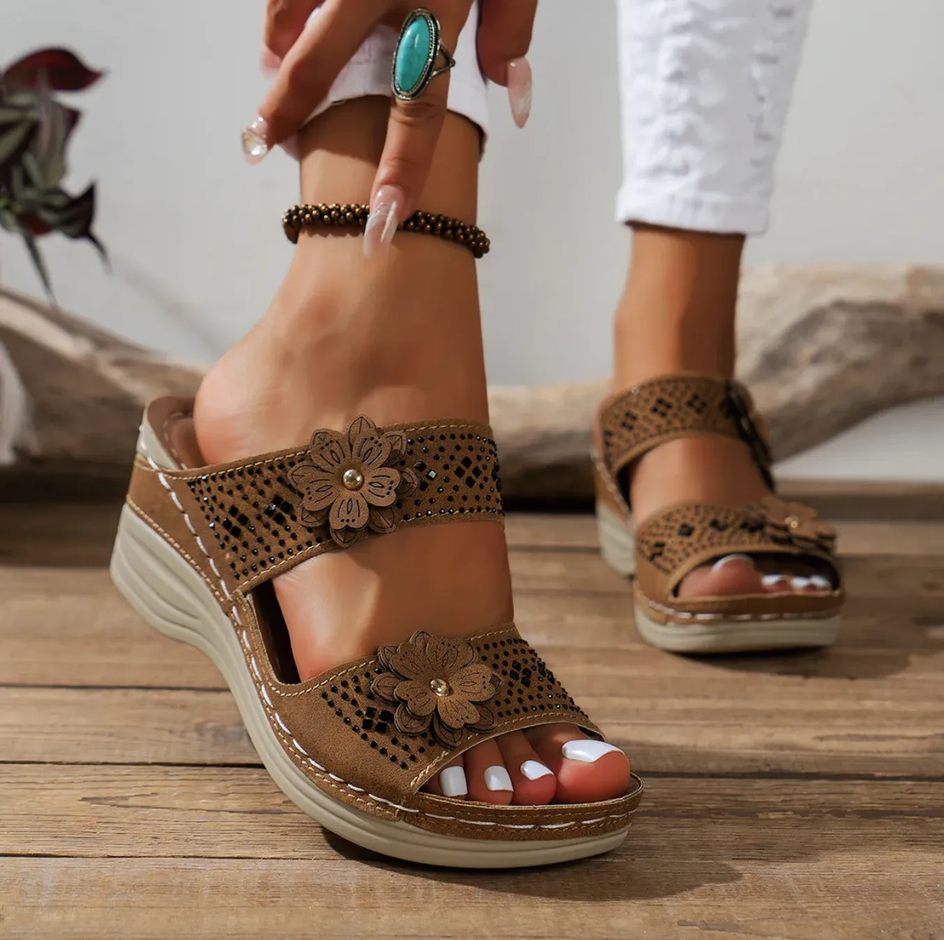 Bella Stride| Floral Wedge Sandals
