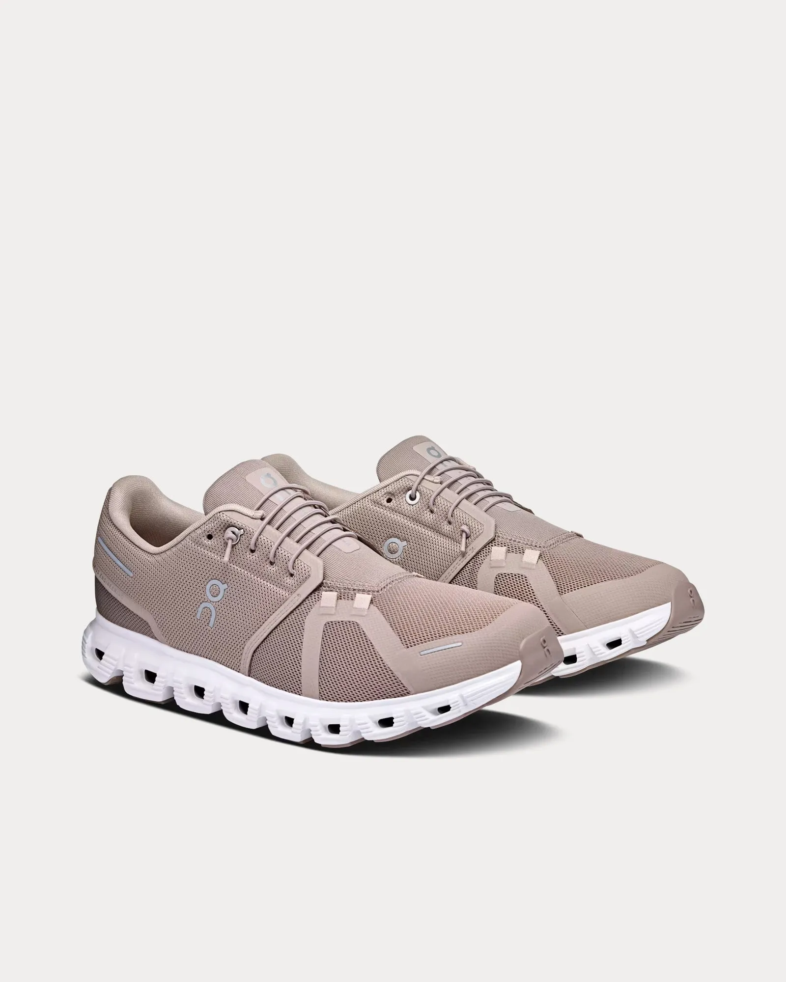 Cloud 6 Fog / White Running Shoes
