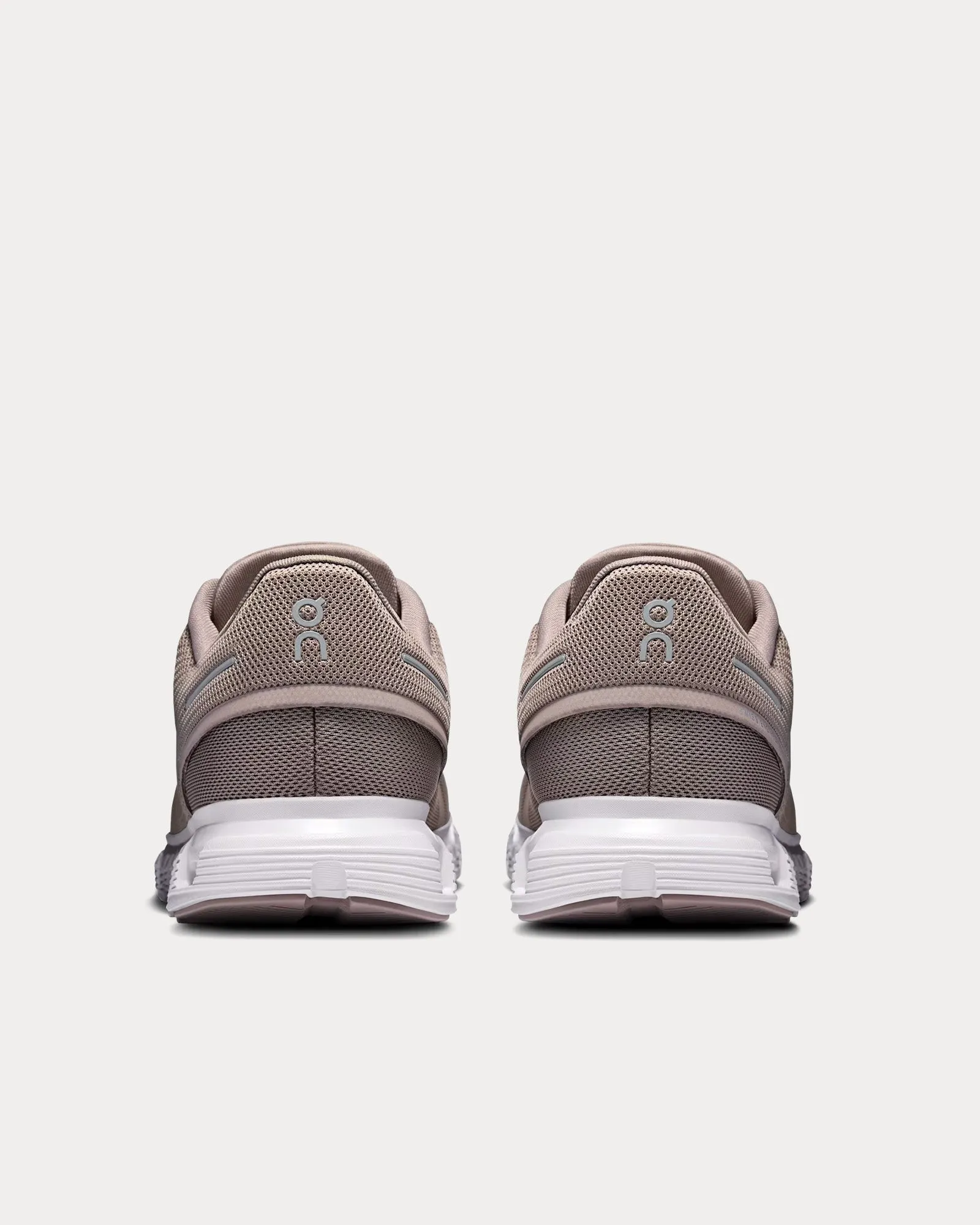 Cloud 6 Fog / White Running Shoes