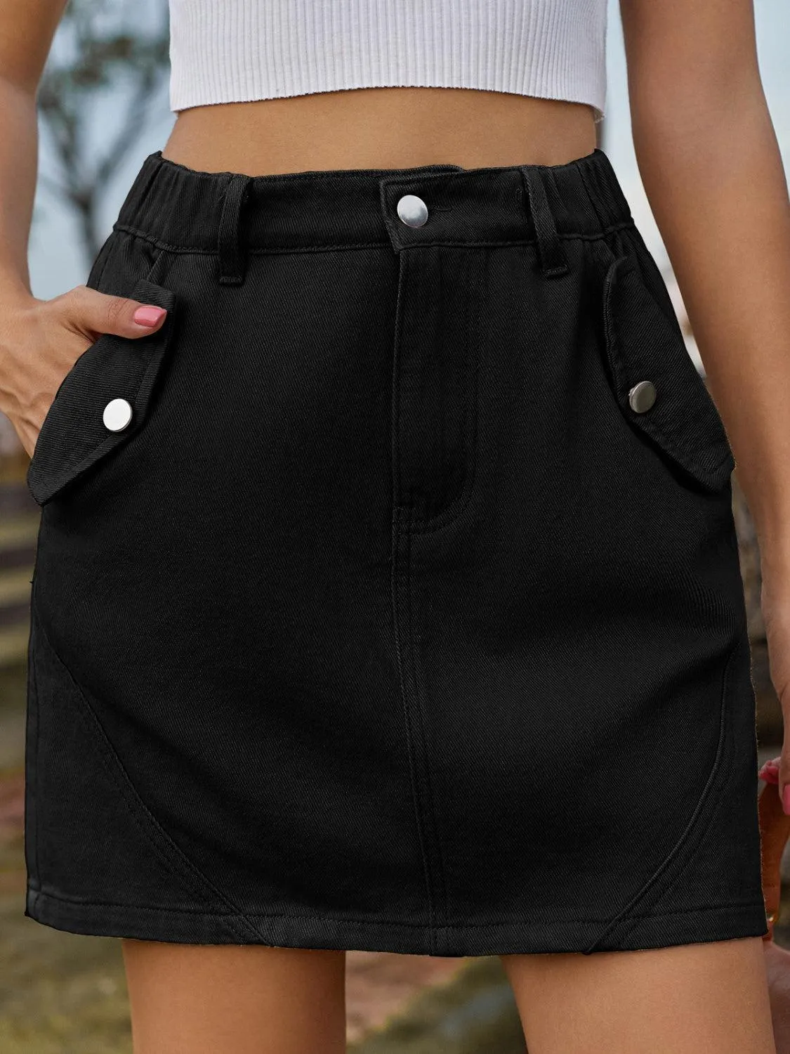 Flap Slash Pocket Buttoned Denim Mini Skirt