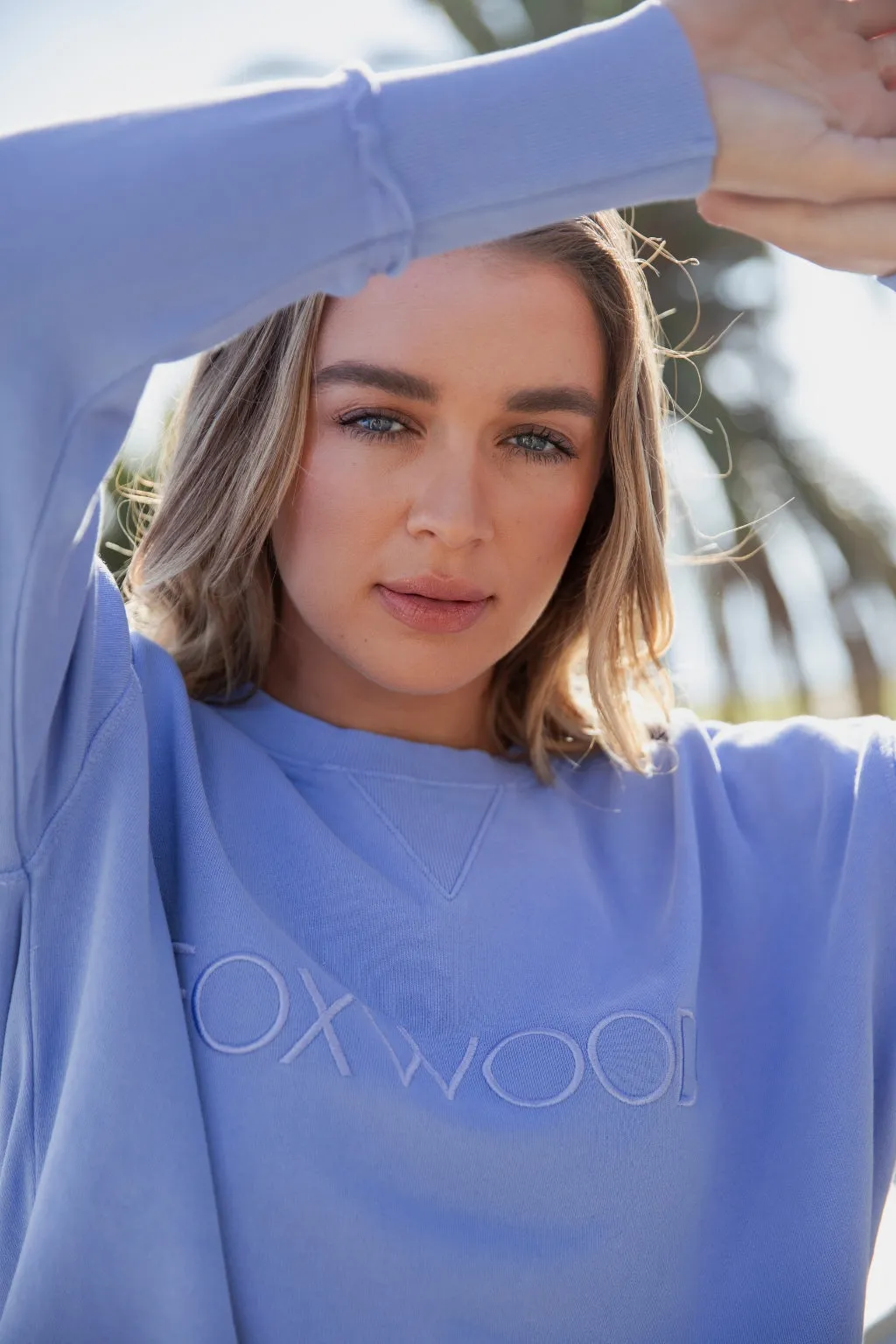 Foxwood Simplified Crew Neon Blue