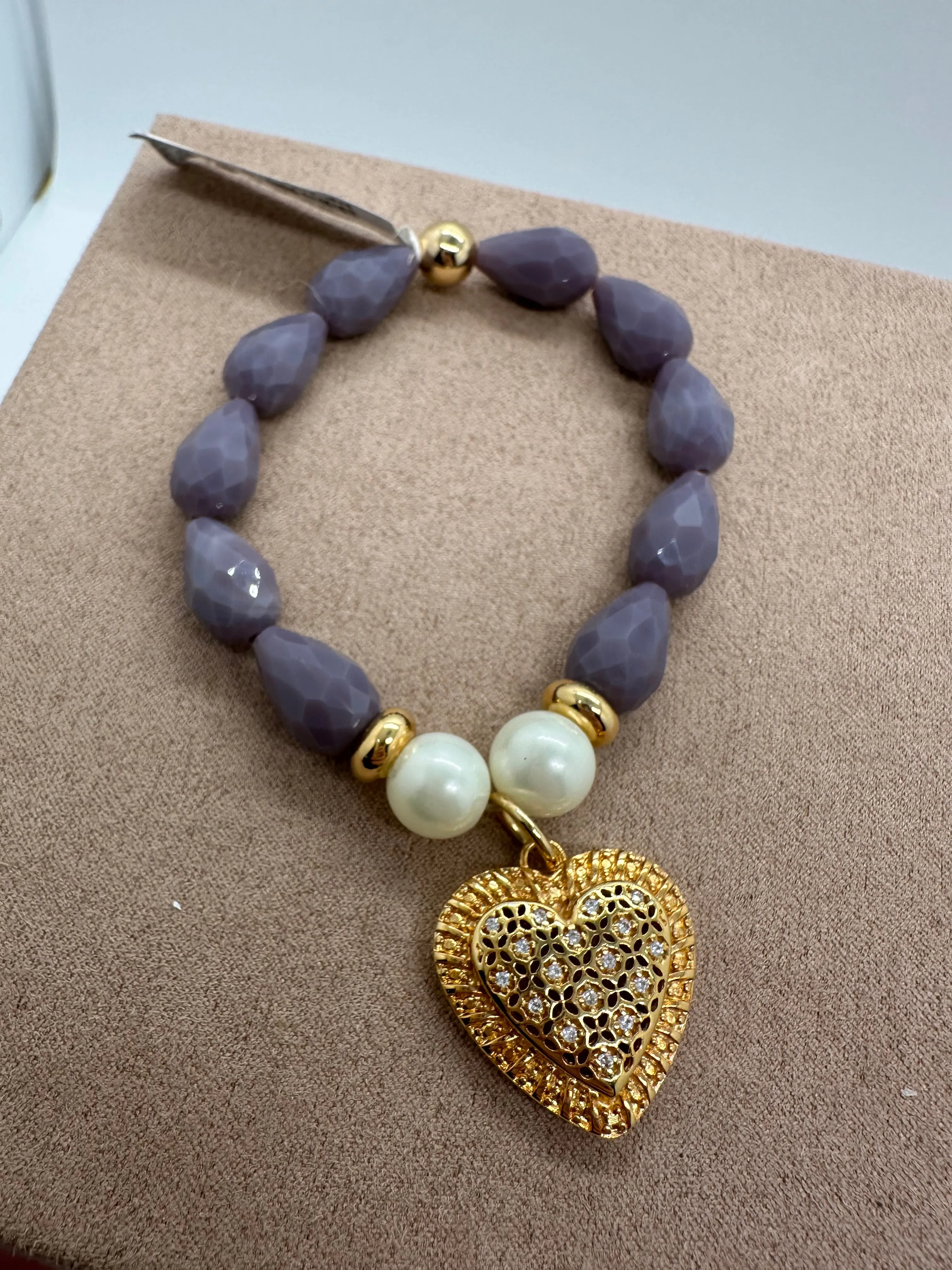 Nuria - Large Orchid Bead Bracelet w/ Gold Heart