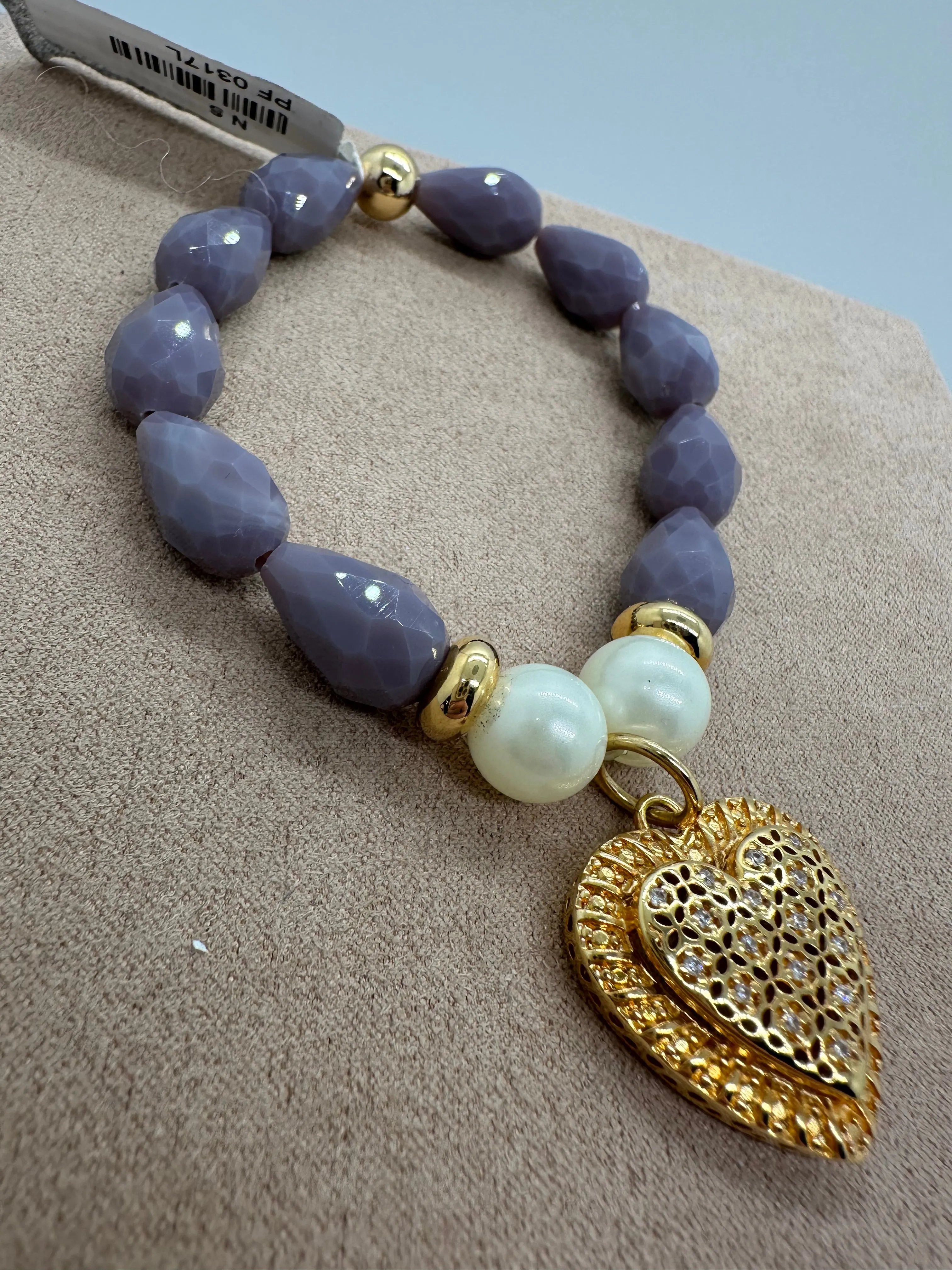 Nuria - Large Orchid Bead Bracelet w/ Gold Heart