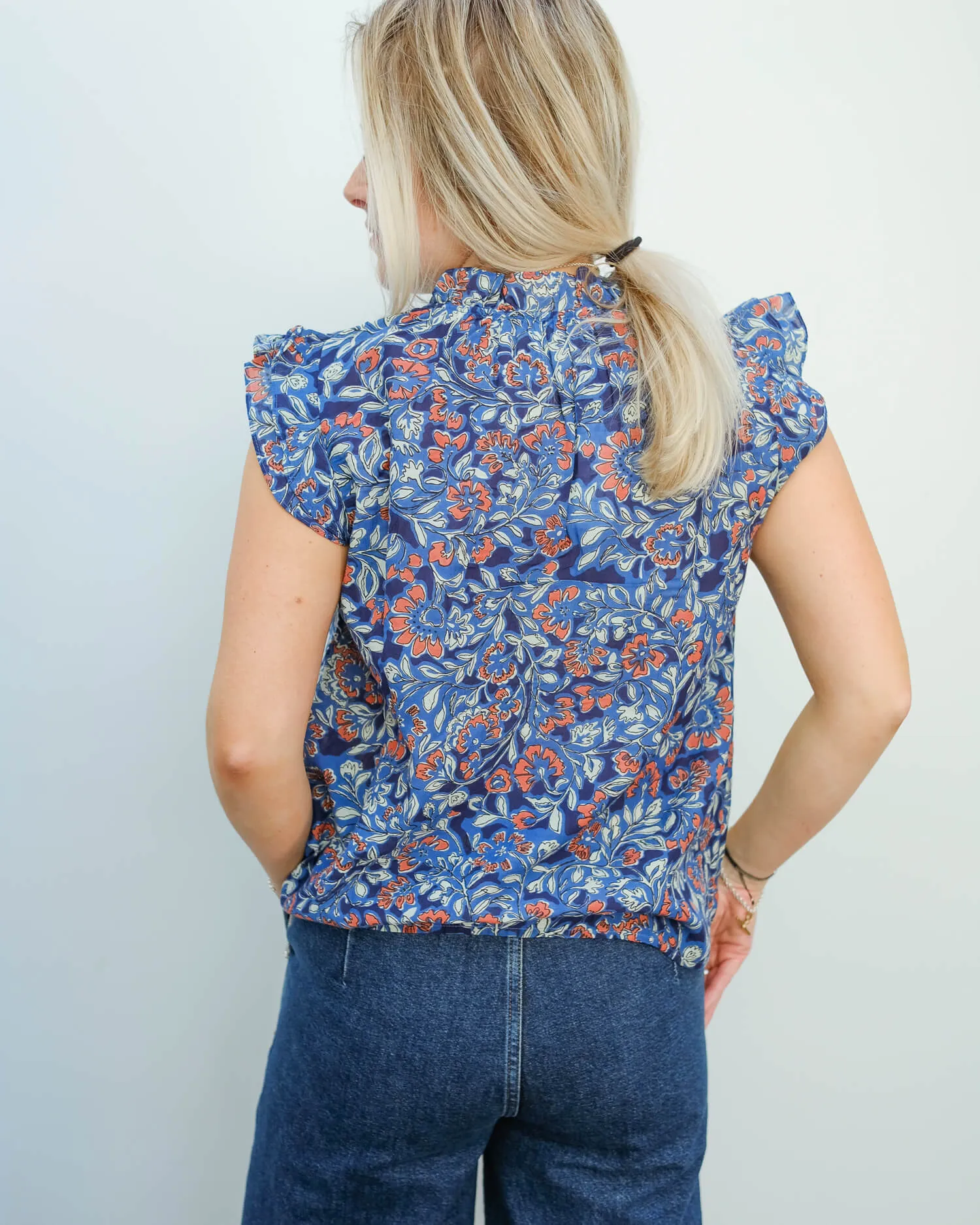 V Nolita top in henna